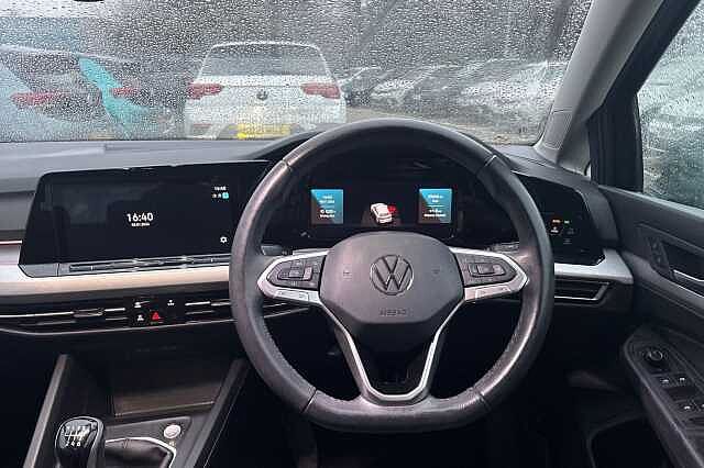 Used Volkswagen Golf 2023 for sale - 77129323: Photo 14