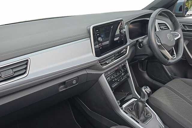 Used Volkswagen T-Roc 2022 for sale - 76845321: Photo 2