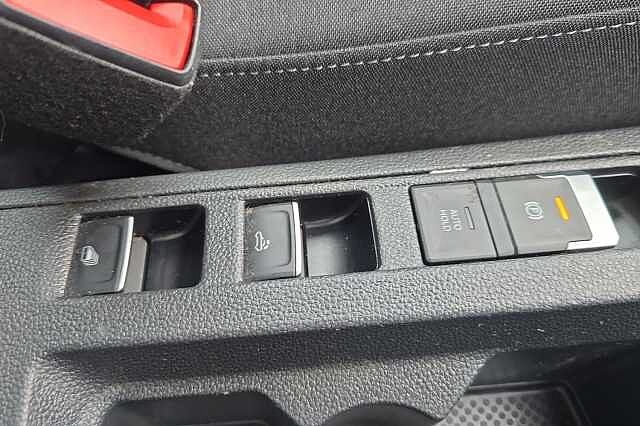 Used Volkswagen T-Roc 2022 for sale - 76845321: Photo 32