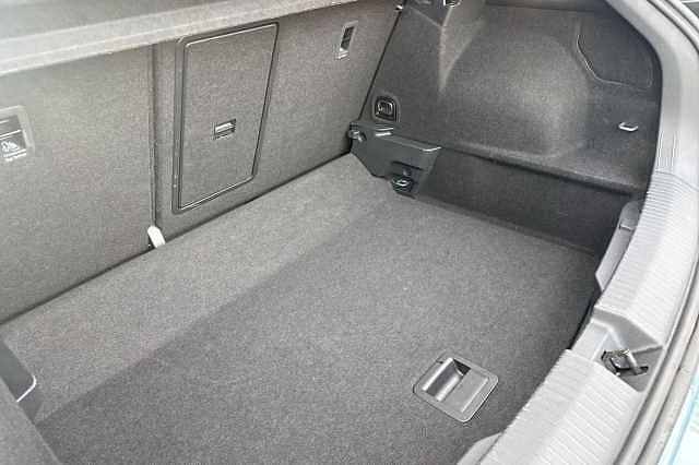 Used Volkswagen T-Roc 2022 for sale - 76418118: Photo 24