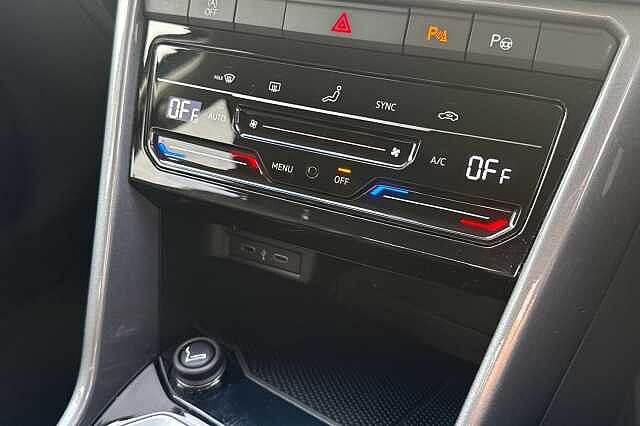 Used Volkswagen T-Roc 2022 for sale - 76418118: Photo 29