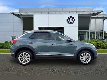 Used Volkswagen T-Roc 2022 for sale - 76418118: Photo