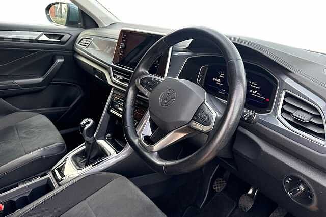 Used Volkswagen T-Roc 2022 for sale - 76418118: Photo 6