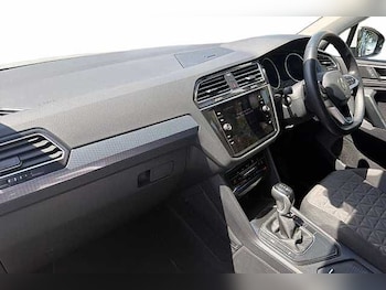 Used Volkswagen Tiguan 2024 for sale - 79098967: Photo