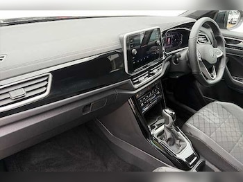 Used Volkswagen T-Roc 2025 for sale - 78558420: Photo