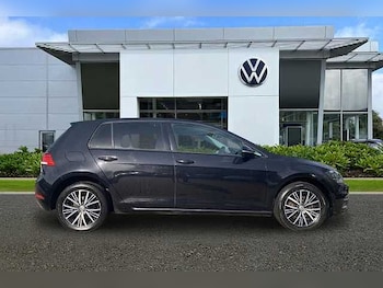 Used Volkswagen Golf 2019 for sale - 77968295: Photo