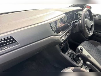 Used Volkswagen Polo 2024 for sale - 78004186: Photo