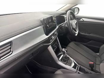 Used Volkswagen T-Roc 2024 for sale - 79394886: Photo