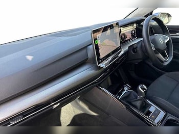 Used Volkswagen Golf 2025 for sale - 77916278: Photo