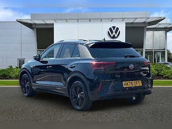 Used Volkswagen T-Roc 2025 for sale - 77997647: Photo