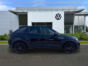 Used Volkswagen T-Roc 2025 for sale - 77997647: Photo