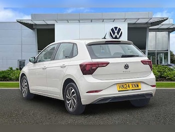 Used Volkswagen Polo 2024 for sale - 77616917: Photo