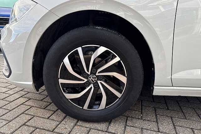 Used Volkswagen Polo 2023 for sale - 76263443: Photo 5