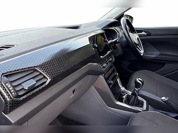 Used Volkswagen T-Cross 2020 for sale - 76445956: Photo