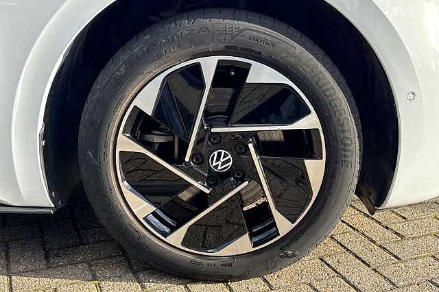 Used Volkswagen ID.3 2023 for sale - 76387031: Photo 5