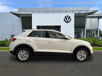 Used Volkswagen T-Roc 2022 for sale - 77328935: Photo