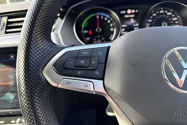 Used Volkswagen Passat 2022 for sale - 76330071: Photo 15