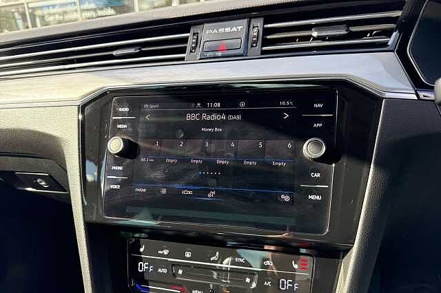 Used Volkswagen Passat 2022 for sale - 76330071: Photo 30