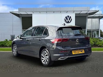 Used Volkswagen Golf 2023 for sale - 76101511: Photo 3