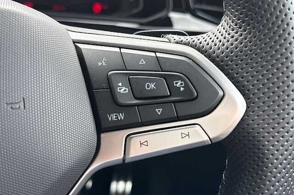 Used Volkswagen T-Roc 2025 for sale - 75035046: Photo 17
