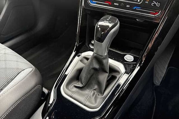 Used Volkswagen T-Roc 2025 for sale - 75035046: Photo 19