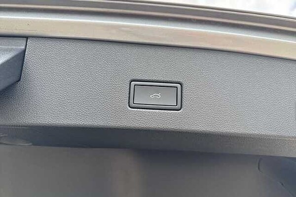 Used Volkswagen T-Roc 2025 for sale - 75035046: Photo 24