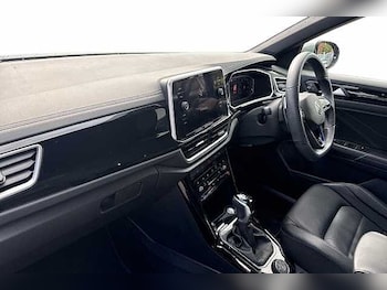 Used Volkswagen T-Roc 2023 for sale - 78761383: Photo