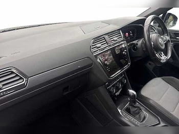 Used Volkswagen Tiguan 2020 for sale - 76570884: Photo
