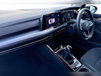 Used Volkswagen Golf 2023 for sale - 77681643: Photo