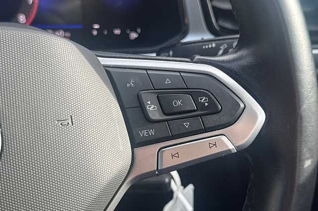 Used Volkswagen T-Roc 2022 for sale - 76449832: Photo 17