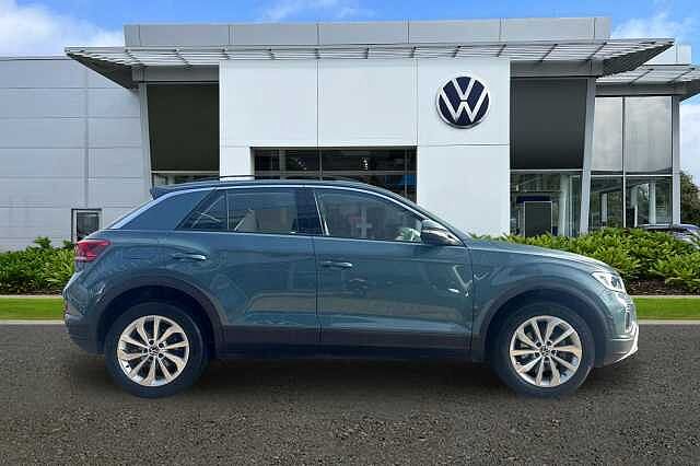 Used Volkswagen T-Roc 2022 for sale - 76449832: Photo 4