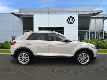 Used Volkswagen T-Roc 2022 for sale - 76510545: Photo