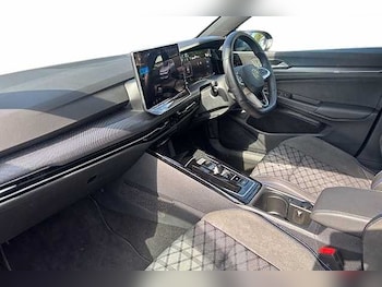 Used Volkswagen Golf 2025 for sale - 79266338: Photo