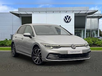Used Volkswagen Golf 2022 for sale - 77180012: Photo