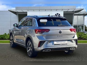 Used Volkswagen T-Roc 2023 for sale - 77681639: Photo