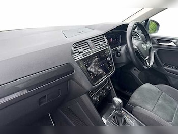Used Volkswagen Tiguan 2019 for sale - 78888753: Photo
