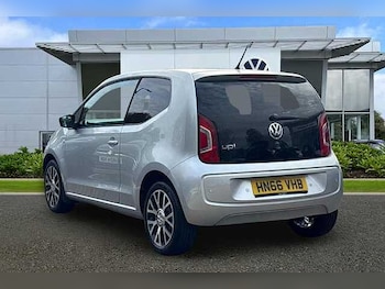 Used Volkswagen up! 2016 for sale - 76445949: Photo