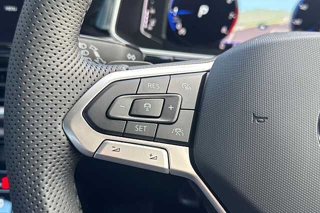 Used Volkswagen T-Roc 2025 for sale - 76536448: Photo 15