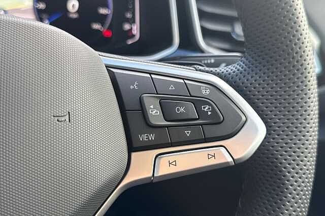 Used Volkswagen T-Roc 2025 for sale - 76536448: Photo 17