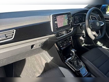 Used Volkswagen T-Roc 2025 for sale - 76536448: Photo