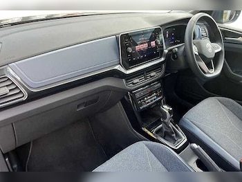 Used Volkswagen T-Cross 2025 for sale - 76069839: Photo 2