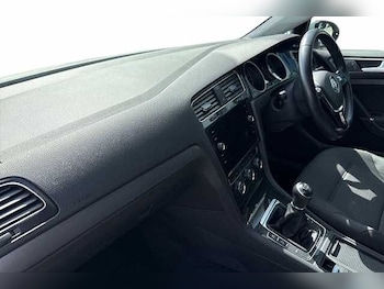 Used Volkswagen Golf 2020 for sale - 75385334: Photo