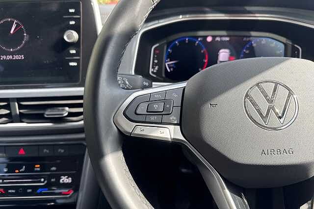 Used Volkswagen T-Roc 2024 for sale - 76069823: Photo 15