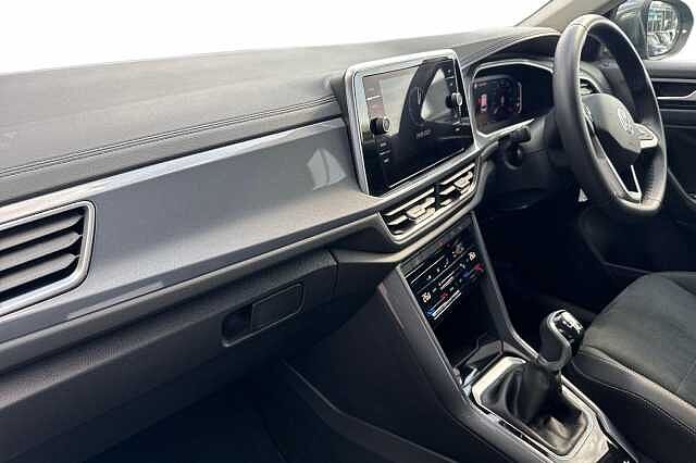 Used Volkswagen T-Roc 2024 for sale - 76069823: Photo 2