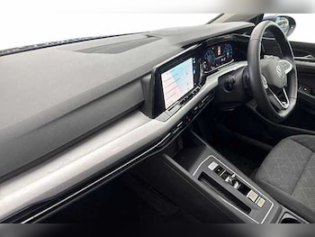 Used Volkswagen Golf 2023 for sale - 77228181: Photo