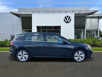 Used Volkswagen Golf 2022 for sale - 75717220: Photo