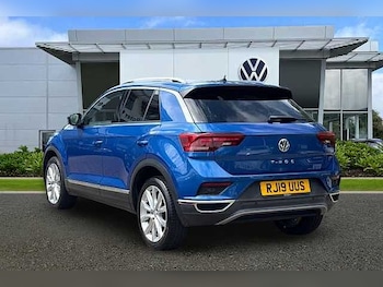 Used Volkswagen T-Roc 2019 for sale - 78739208: Photo