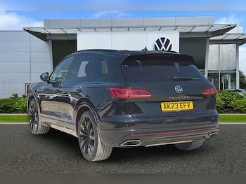 Used Volkswagen Touareg 2023 for sale - 79346476: Photo