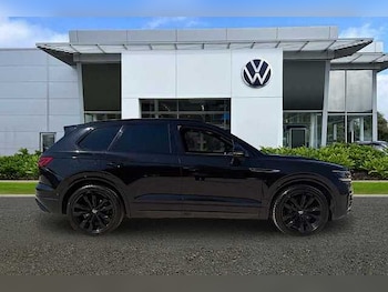 Used Volkswagen Touareg 2023 for sale - 79346476: Photo