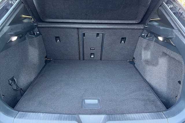 Used Volkswagen ID.4 2022 for sale - 77234051: Photo 11